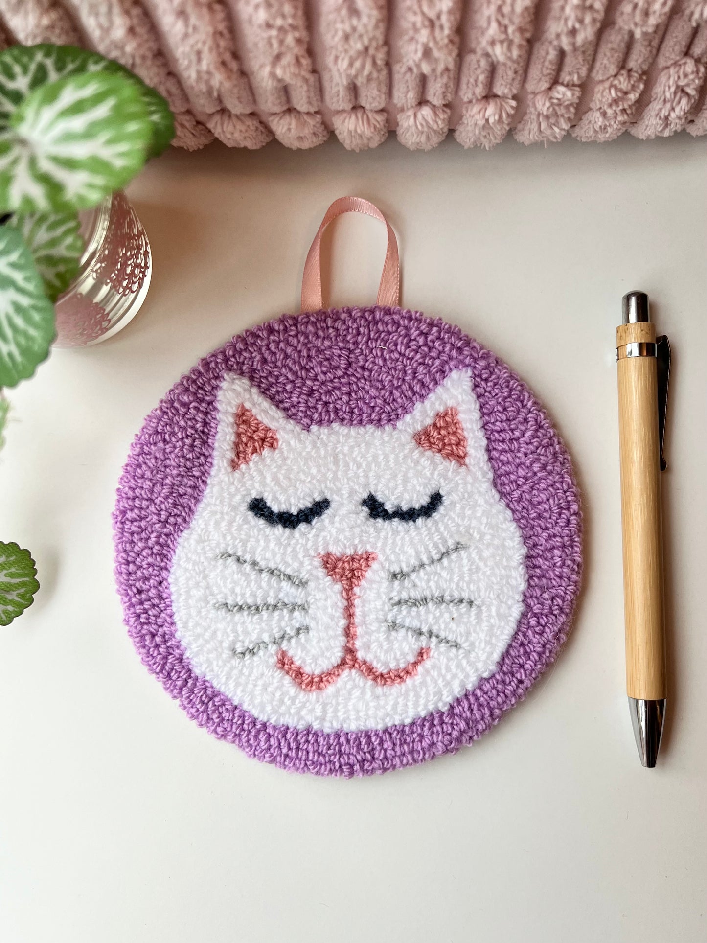 Cat on a Mat! Cute and adorable white kitty wall hanging
