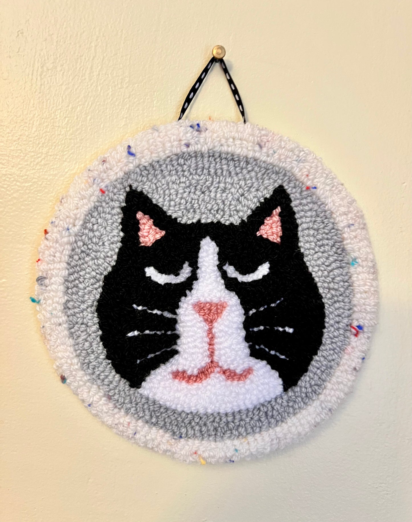Cat on a Mat! Adorable black and white kitty wall hanging