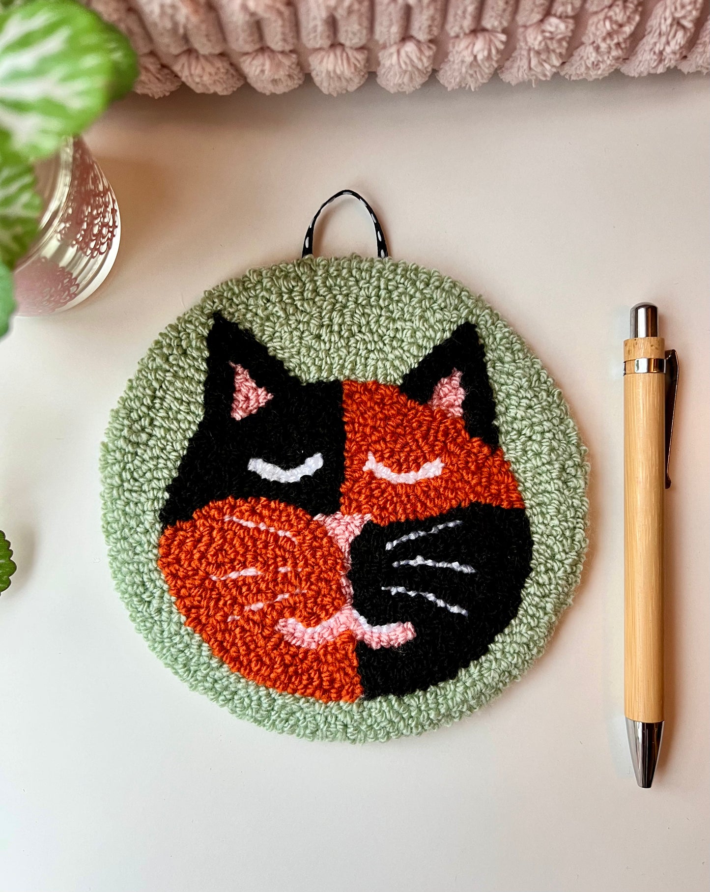 Cat on a Mat! Cute and adorable "Tortie" kitty wall hanging