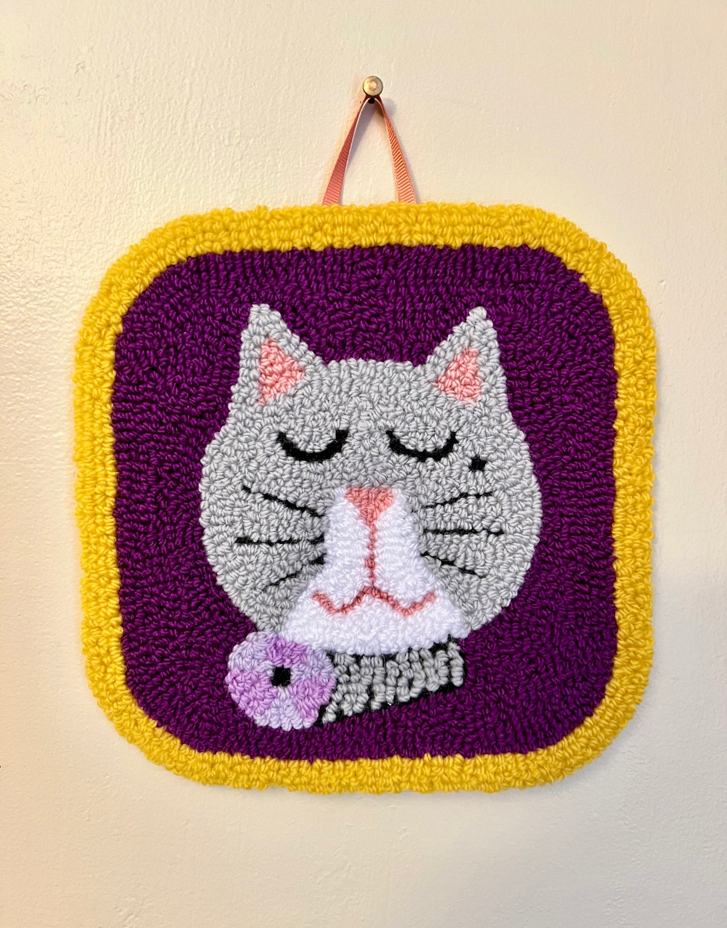 Cat on a Mat! "Glamour Puss" grey and white kitty wall hanging