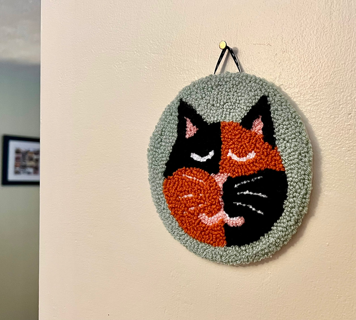 Cat on a Mat! Cute and adorable "Tortie" kitty wall hanging