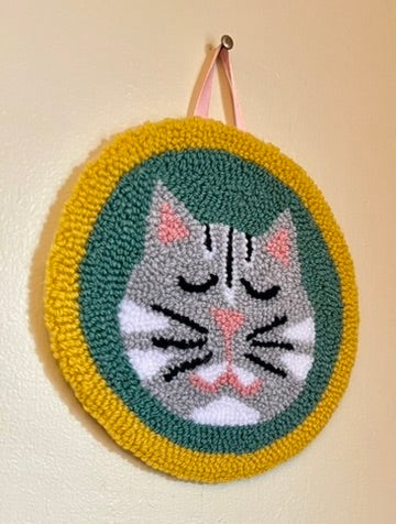 Cat on a Mat! Adorable tabby kitty wall hanging